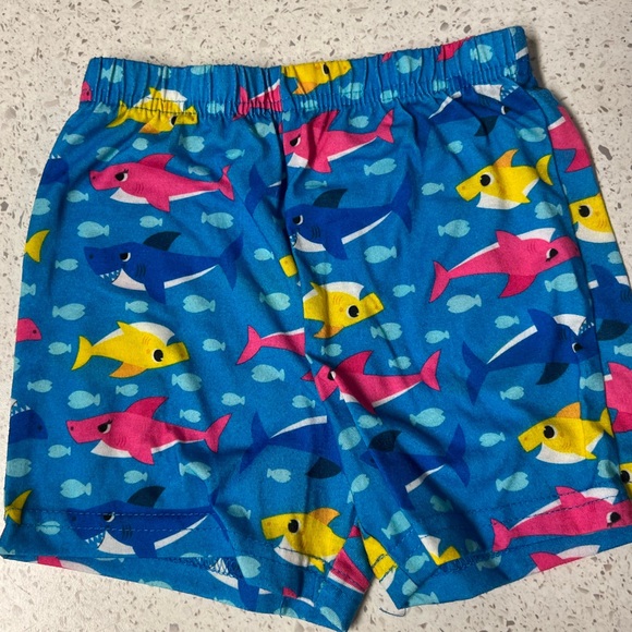 Nickelodeon Boy's 2T Baby Shark Tee, Sleeveless Shirt and Short Set - Picture 3 of 4